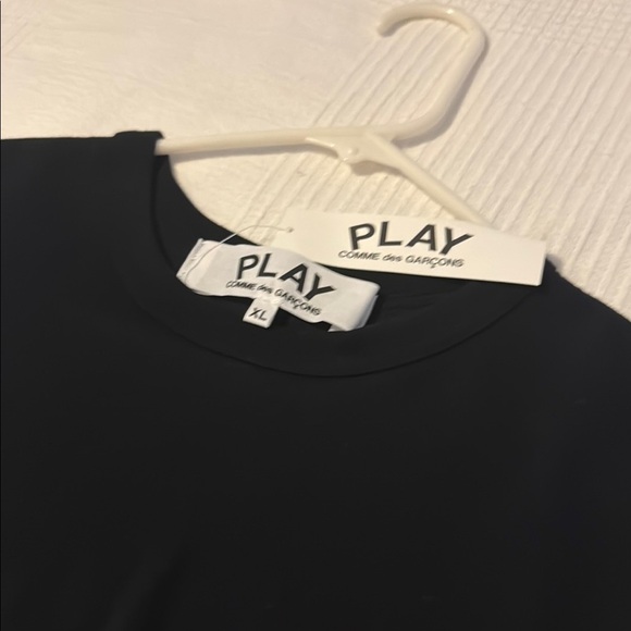 Comme des Garçons Play Black T-Shirt with Red Heart - Picture 4 of 5